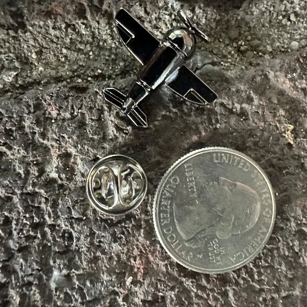 ☀️Vintage Aircraft Lapel Enamel Pin Metal Airplane Brooch Aviation Enthusiast☀️ - Picture 4 of 5